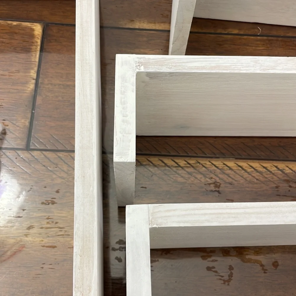 Decorative shelves